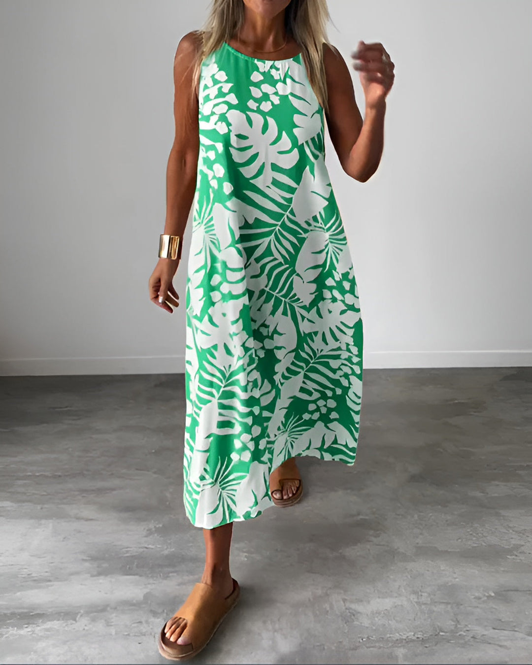 Liora – Summer Dress with Tropical Print