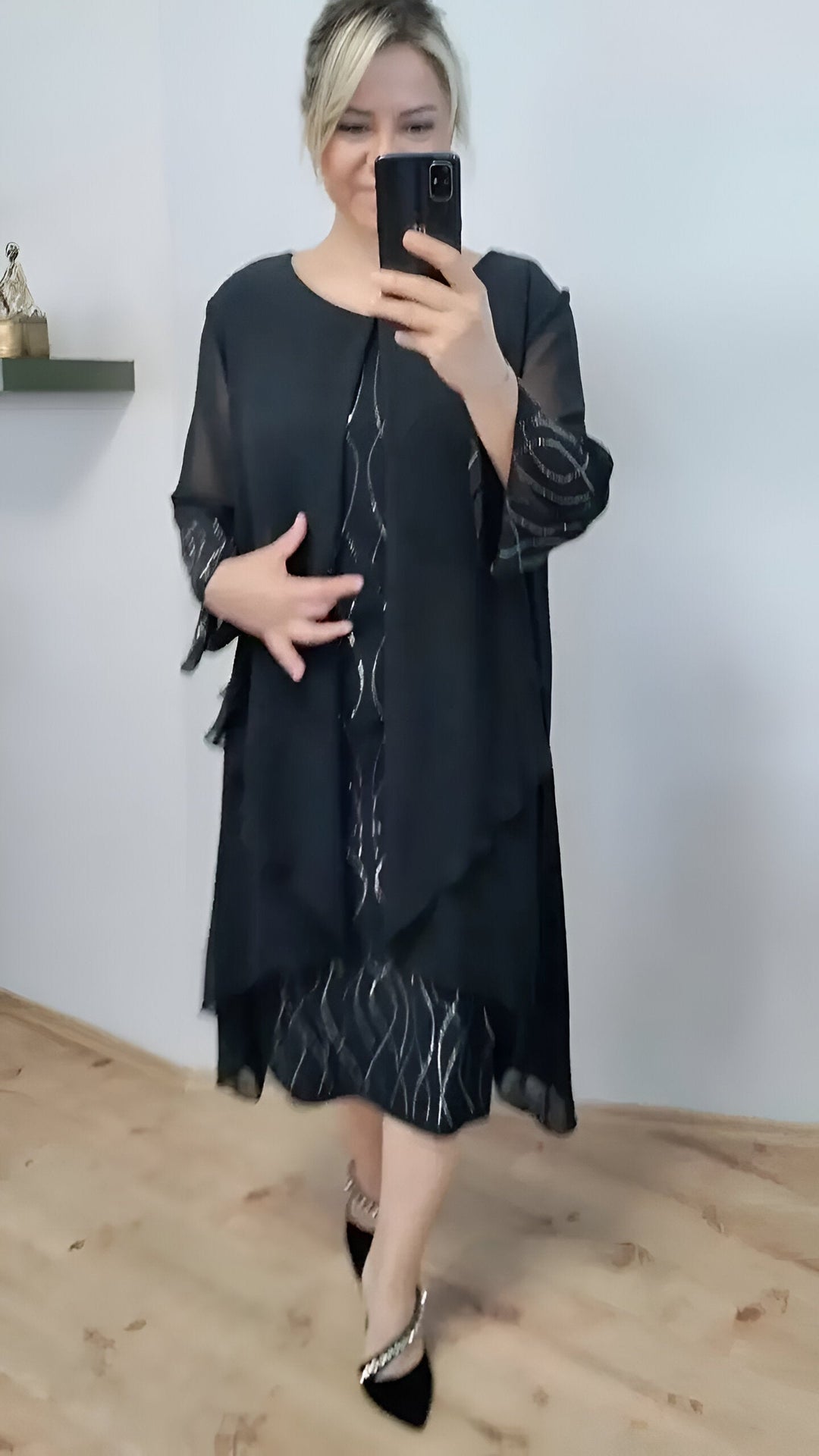 Claudia™ - Elegant flowing dress with overlay