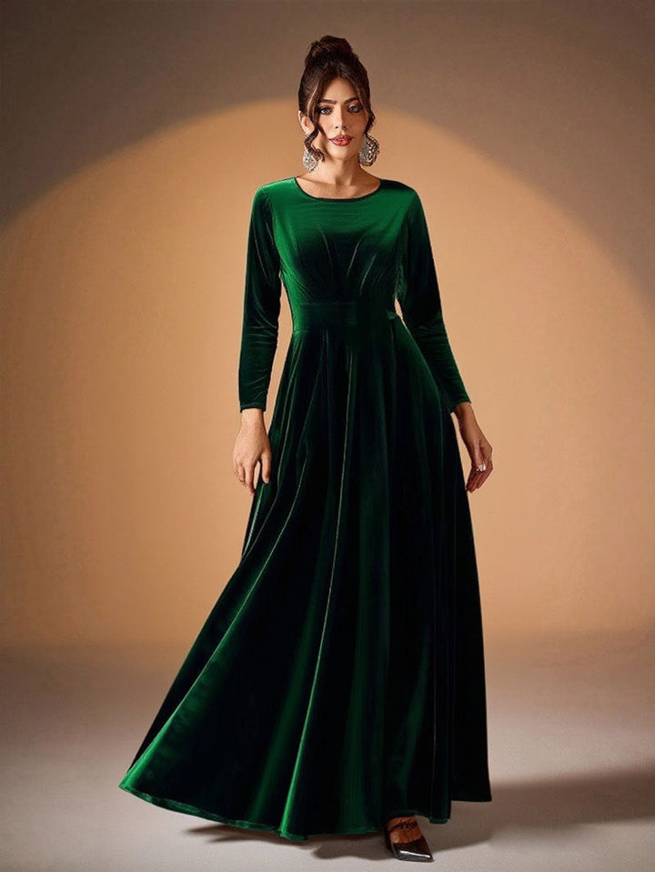 Beatrice | Long-Sleeve Velvet Maxi Dress
